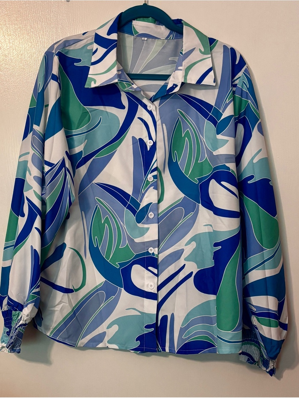 Women’s XL Blue & Green Abstract Print Button-Down Top NWOT